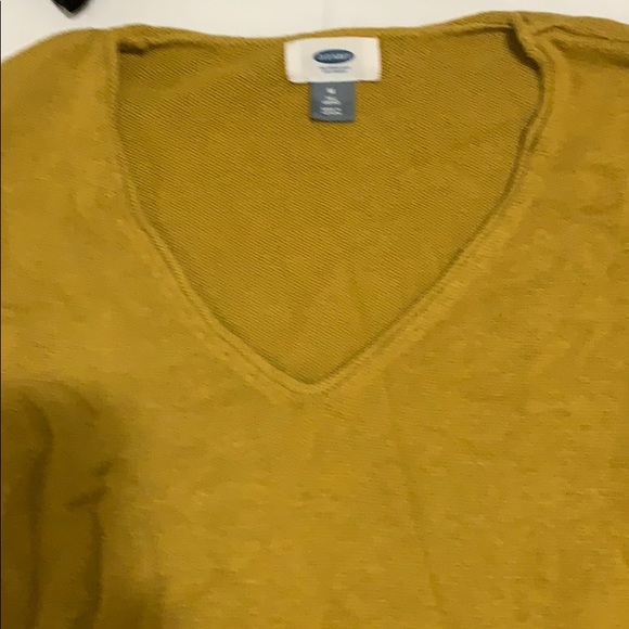 TALL Old Navy Sweater - Picture 2 of 2